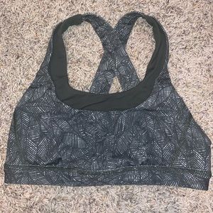 Lululemon sports bra
